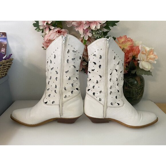 B.L.T. Santa Barbara Perforated Leather Western Boots Made in Spain Size 6 White - Picture 3 of 16